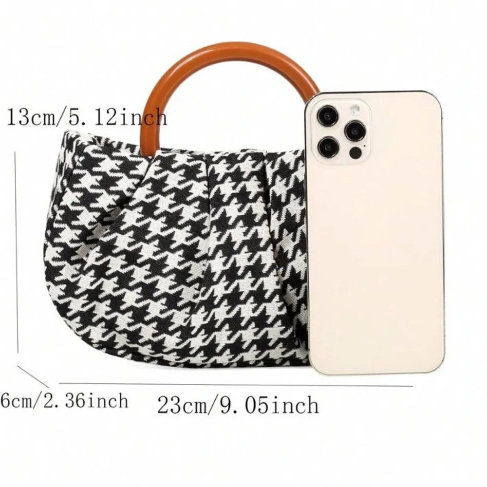 NEW| Chic Houndstooth Clutch with Magnetic Closure - Picture 7 of 7